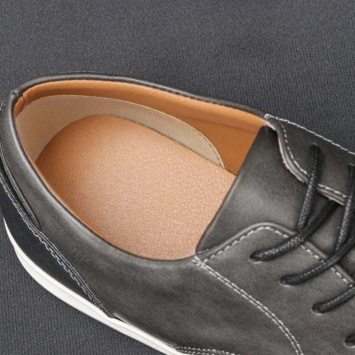Oslo Leather Sneakers